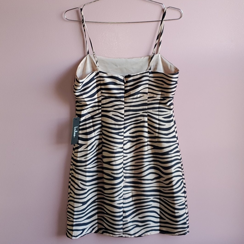 Dress - Picture 2 of 2